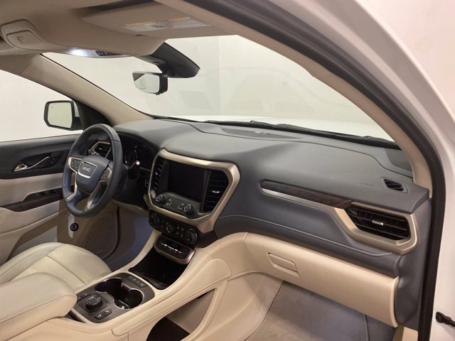 Used 2023 GMC Acadia Denali w/ Denali Technology Package AWD/4WD image 25