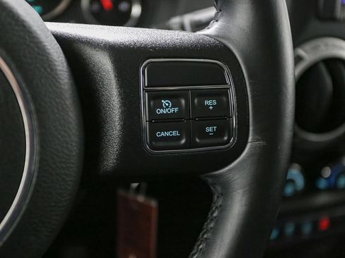 Used 2016 Jeep Wrangler Unlimited Sahara w/ Dual Top Group AWD/4WD image 32