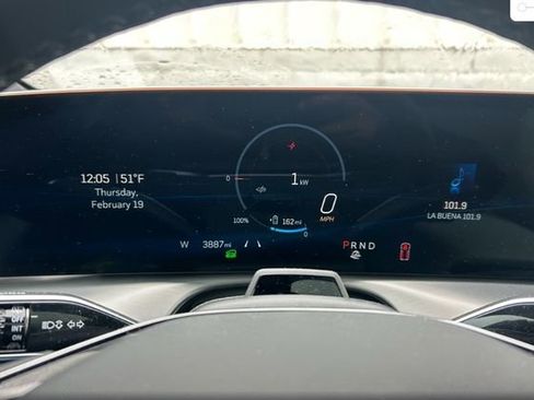 Used 2026 Cadillac Vistiq Luxury image 10