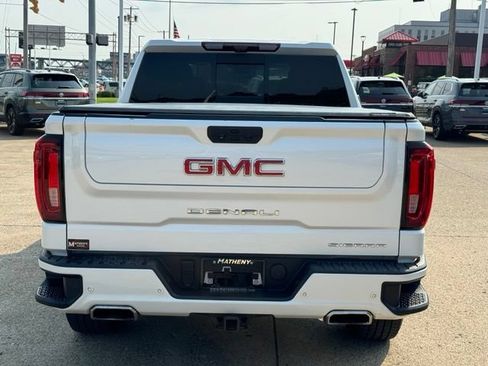 Used 2022 GMC Sierra 1500 Denali w/ Denali Reserve Package AWD/4WD image 5