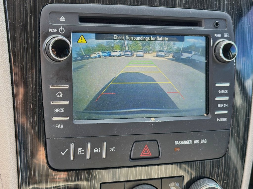 Used 2016 Chevrolet Traverse LT FWD image 15