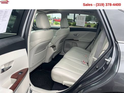 Used 2011 Toyota Venza AWD w/ Comfort Pkg image 14