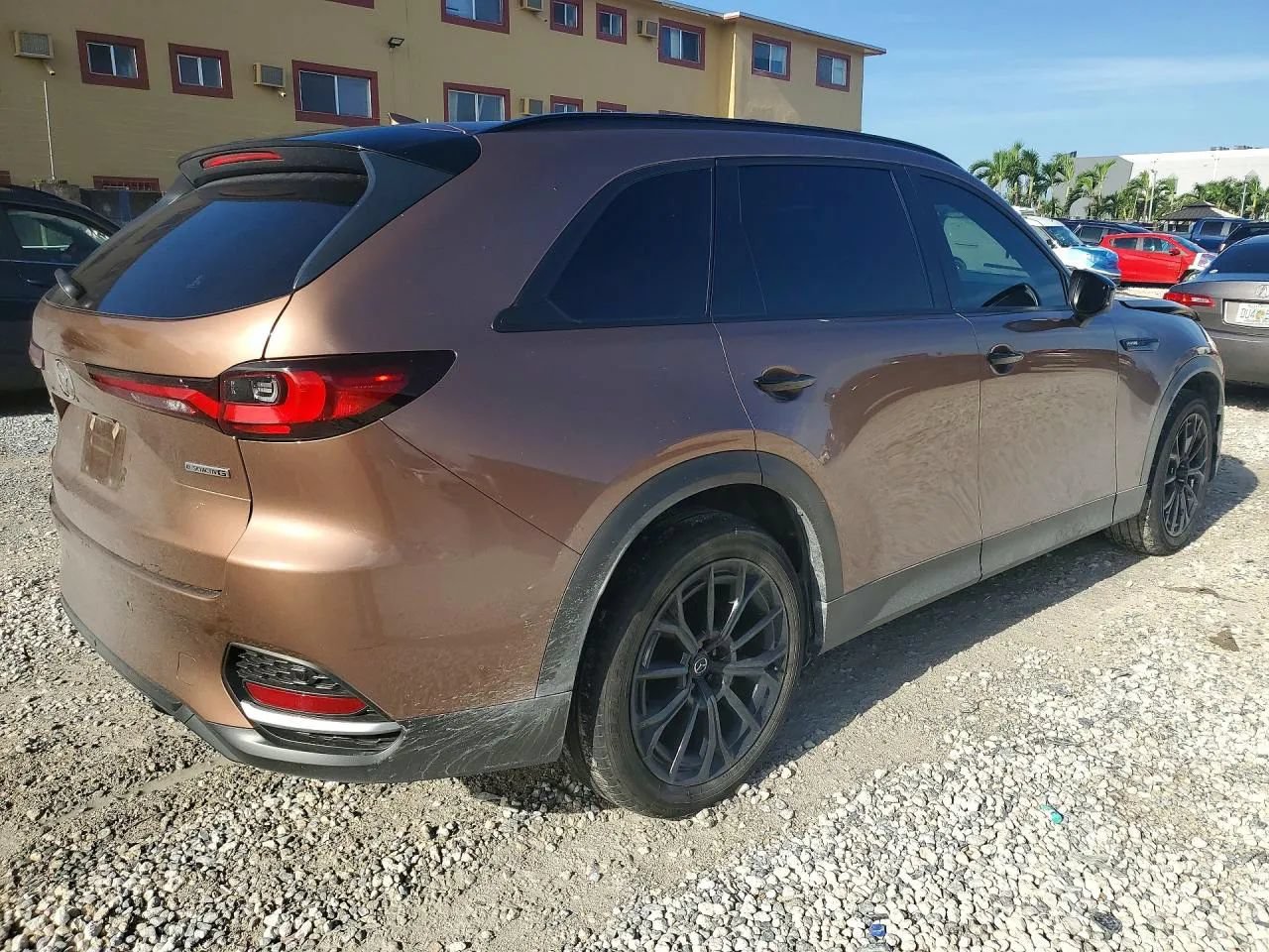 Used 2025 MAZDA CX-70 3.3 Turbo w/ Premium Package AWD/4WD image 3
