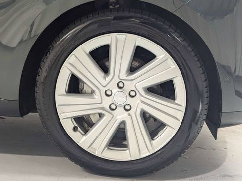Used 2023 Land Rover Range Rover SE image 30