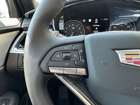 New 2025 Cadillac XT6 Sport w/ Technology Package image 21