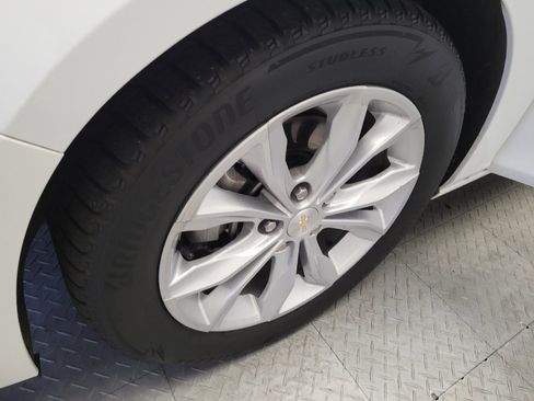Used 2022 Chevrolet Malibu LT FWD image 31