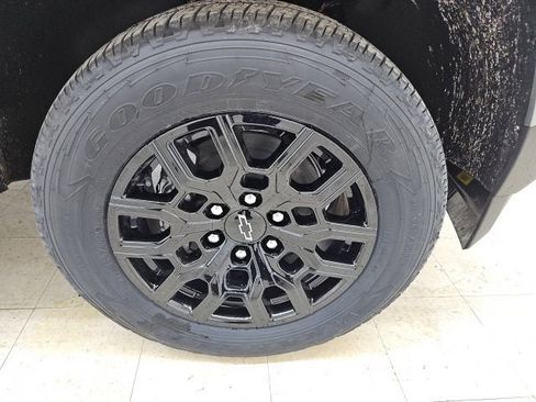 New 2026 Chevrolet Colorado W/T image 13