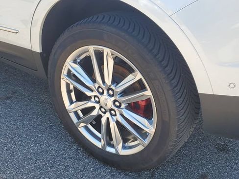 Certified 2022 Cadillac XT5 Sportv w/ Technology Package AWD/4WD image 33