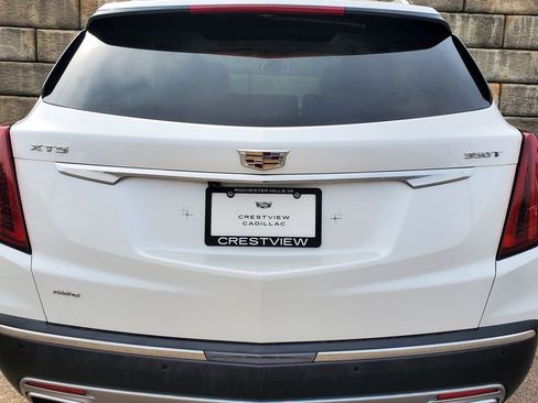 Certified 2023 Cadillac XT5 Premium Luxury w/ LPO, Floor Liner Package AWD/4WD image 14