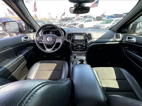 Used 2020 Jeep Grand Cherokee Altitude image 13
