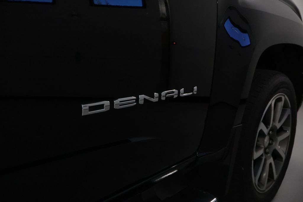 Used 2021 GMC Canyon Denali AWD/4WD image 9