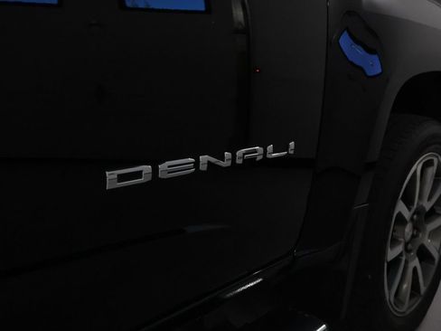 Used 2021 GMC Canyon Denali AWD/4WD image 9