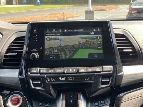 Used 2024 Honda Odyssey Elite image 27