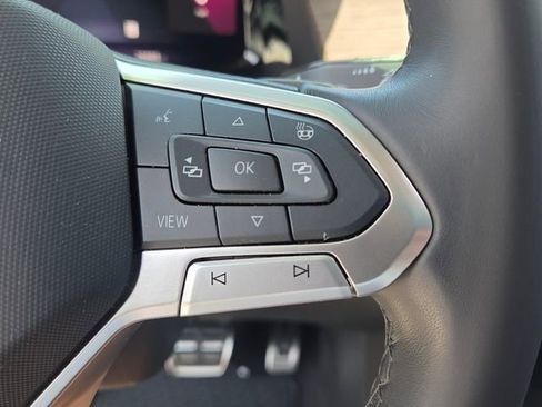 Used 2024 Volkswagen Atlas SEL Premium R-Line AWD/4WD image 27