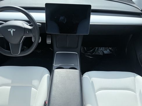 Used 2021 Tesla Model 3 Performance AWD/4WD image 2