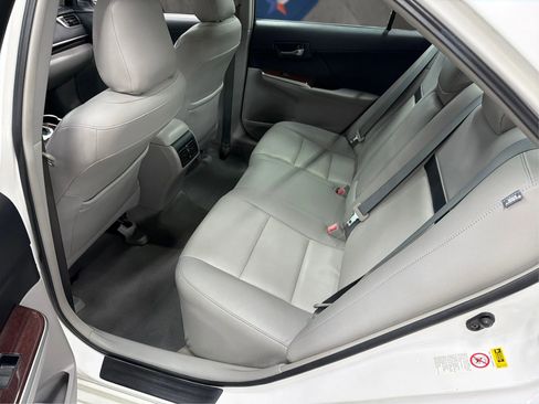 Used 2013 Toyota Camry XLE FWD image 14