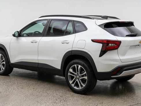 Used 2025 Chevrolet TrailBlazer LT FWD image 6