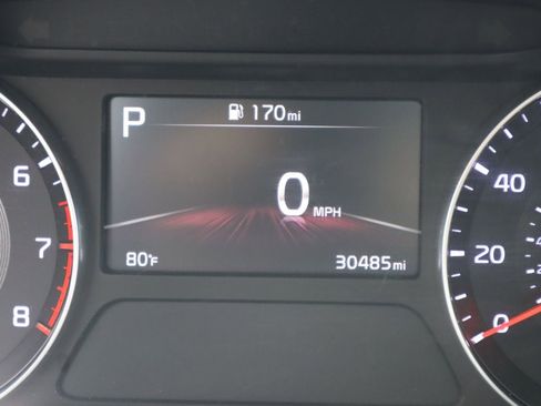 Used 2024 Kia Forte LXS w/ LXS Technology Package FWD image 9