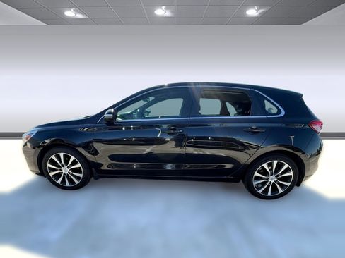 Used 2018 Hyundai Elantra GT w/ Style Package 02 image 2