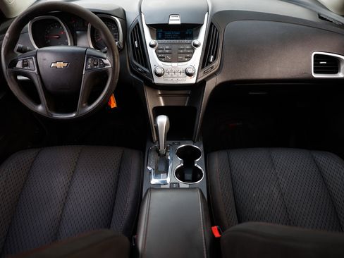 Used 2013 Chevrolet Equinox LS image 21