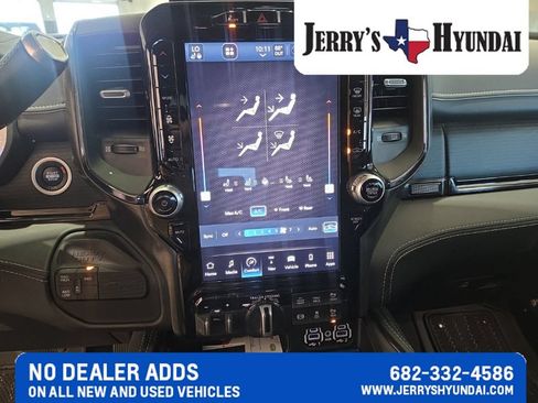 Used 2024 RAM 3500 Limited AWD/4WD image 11