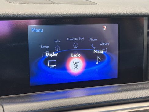 Used 2019 Lexus IS 300 RWD image 9