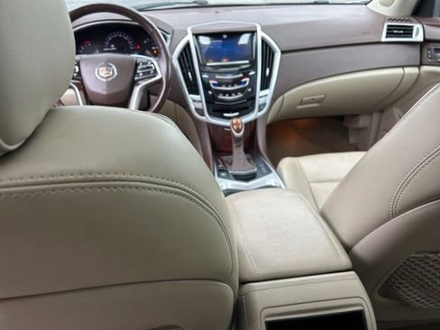 Used 2014 Cadillac SRX Luxury w/ Driver Awareness Package image 8
