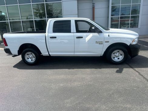 Used 2024 RAM 1500 Tradesman w/ Trailer Tow Group AWD/4WD image 2