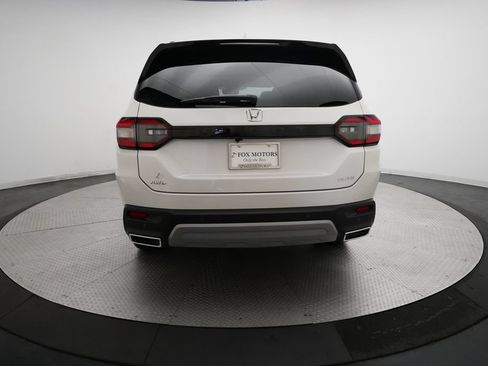 Certified 2025 Honda Pilot Elite image 28