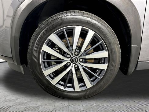 Certified 2022 Nissan Pathfinder Platinum AWD/4WD image 35