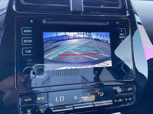 Used 2017 Toyota Prius Two image 25