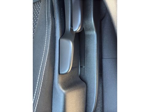 Used 2024 GMC Terrain SLE image 15