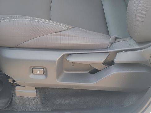 Certified 2025 Toyota Tacoma SR5 image 15