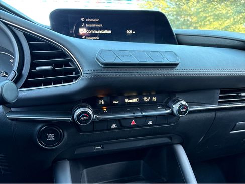 Used 2019 MAZDA MAZDA3 w/Select Pkg image 6