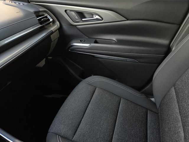 Used 2026 Chevrolet Traverse LT FWD image 26