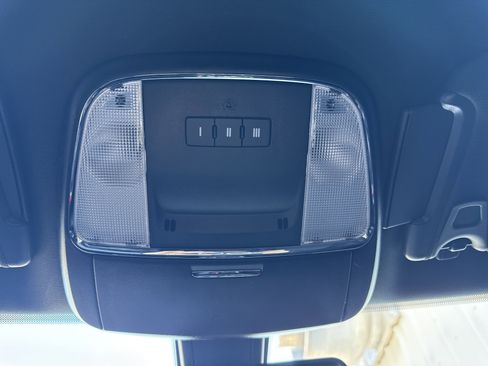 Used 2023 Dodge Charger R/T w/ Blacktop Package image 20