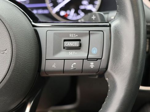 Used 2023 Nissan Rogue SL w/ SL Premium Package image 22