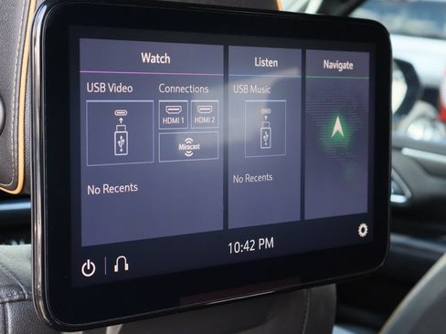 Used 2021 GMC Yukon AT4 w/ Rear Media and Nav Package AWD/4WD image 27