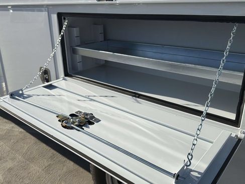 New 2026 Ford F250 XL w/ XL Chrome Package RWD image 8