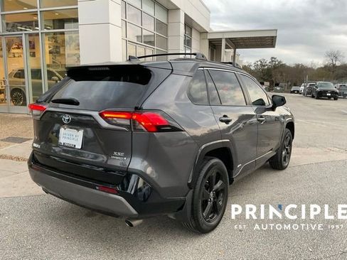 Used 2021 Toyota RAV4 XSE image 8