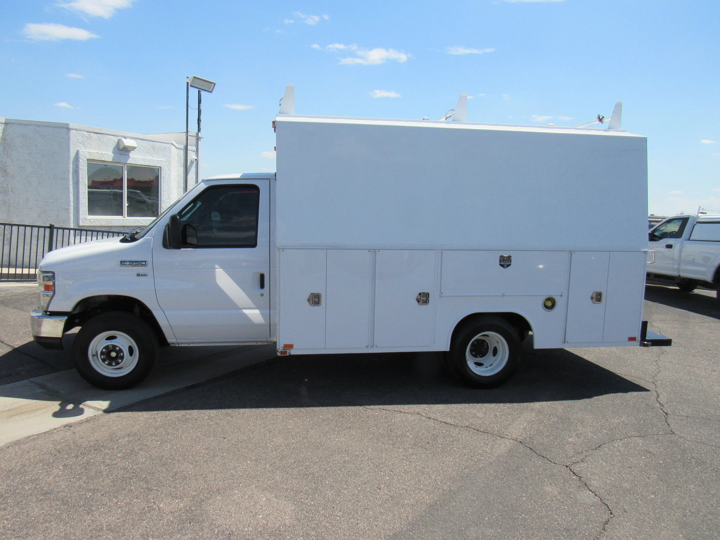 Used 2015 Ford E-350 and Econoline 350 Super Duty w/ Power Windows & Locks Group RWD image 2