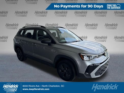 Used 2025 Volkswagen Taos S FWD image 1