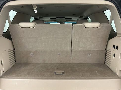 Used 2020 Cadillac Escalade Premium Luxury image 34