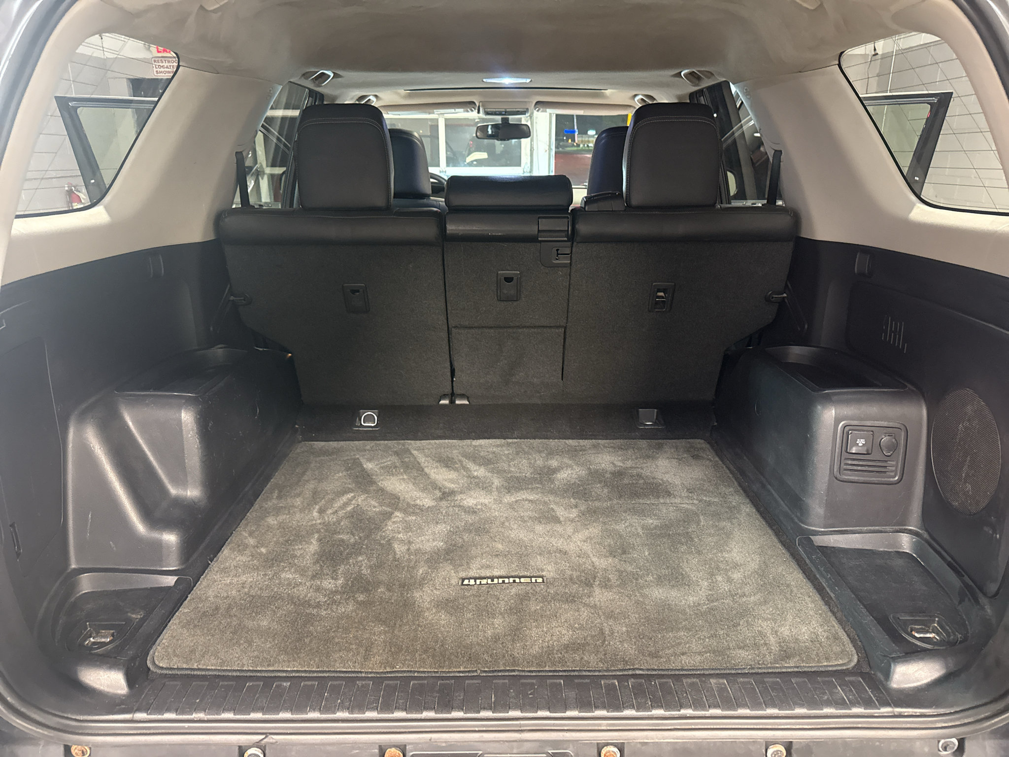 Used 2016 Toyota 4Runner Limited AWD/4WD image 24