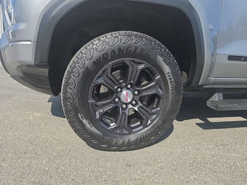 Used 2023 GMC Canyon Elevation w/ Elevation Premium Package AWD/4WD image 10