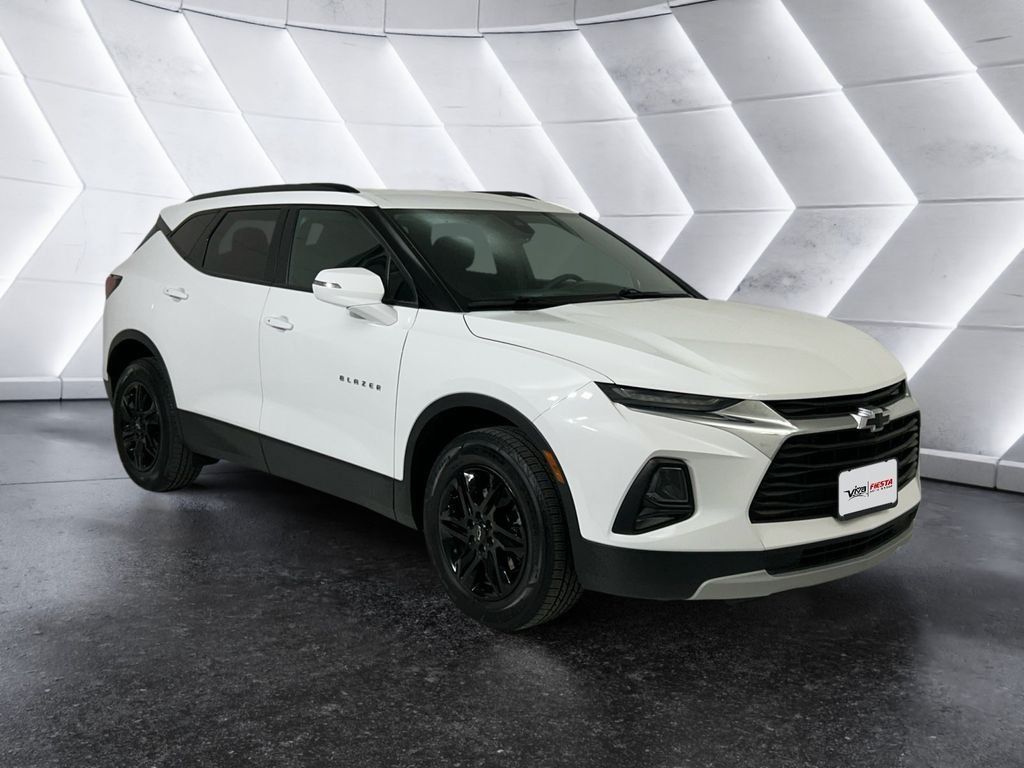 Used 2021 Chevrolet Blazer LT FWD image 1