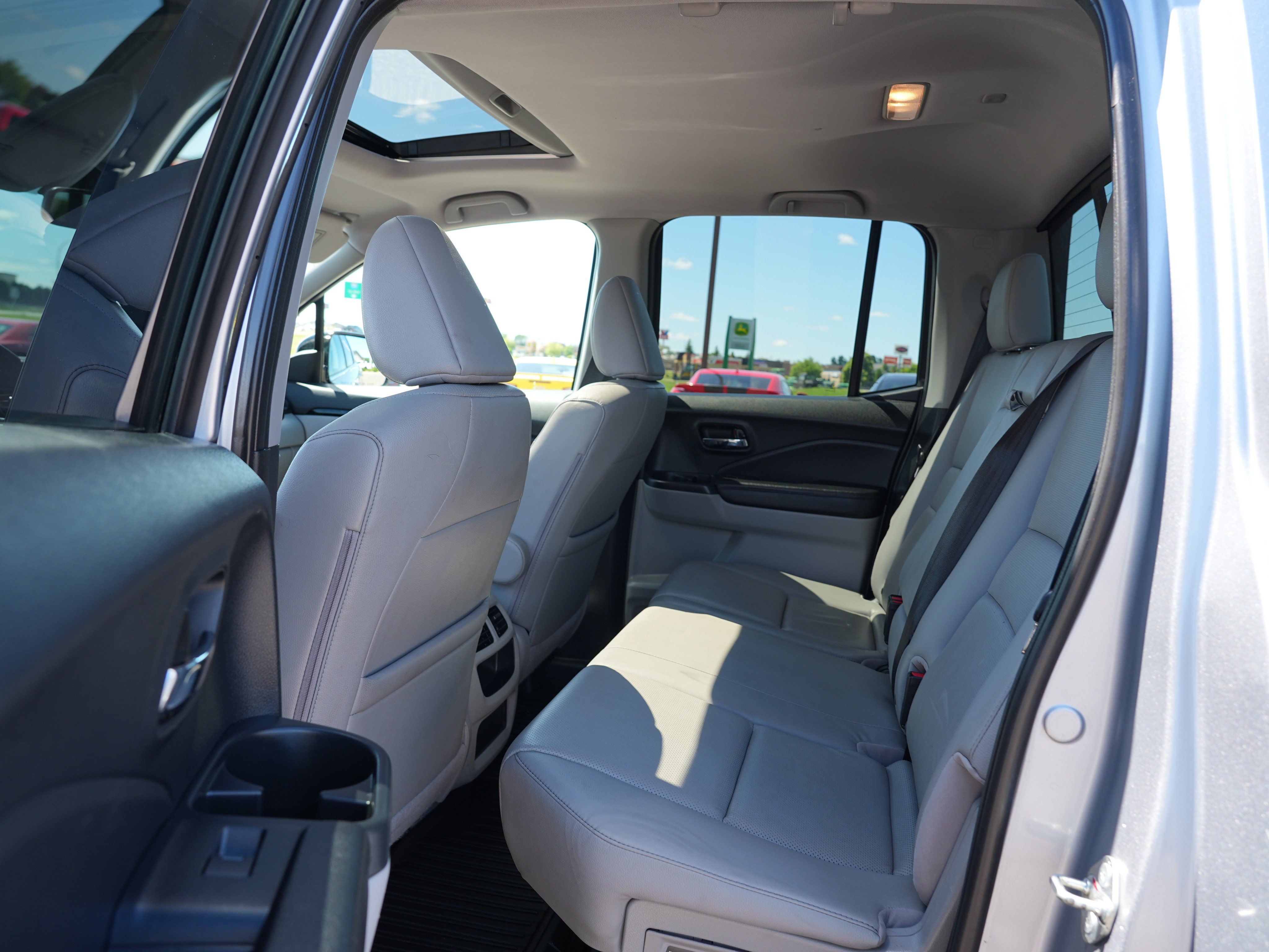Used 2017 Honda Ridgeline RTL-E image 18