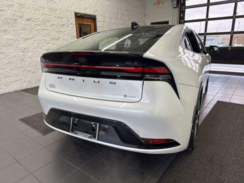 Certified 2024 Toyota Prius XLE image 7