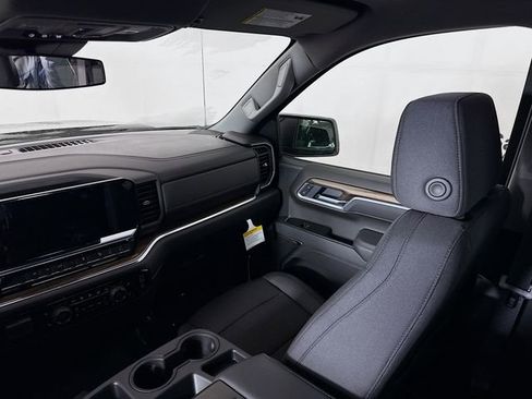 New 2026 Chevrolet Silverado 1500 LT w/ Z71 Off-Road Package image 24