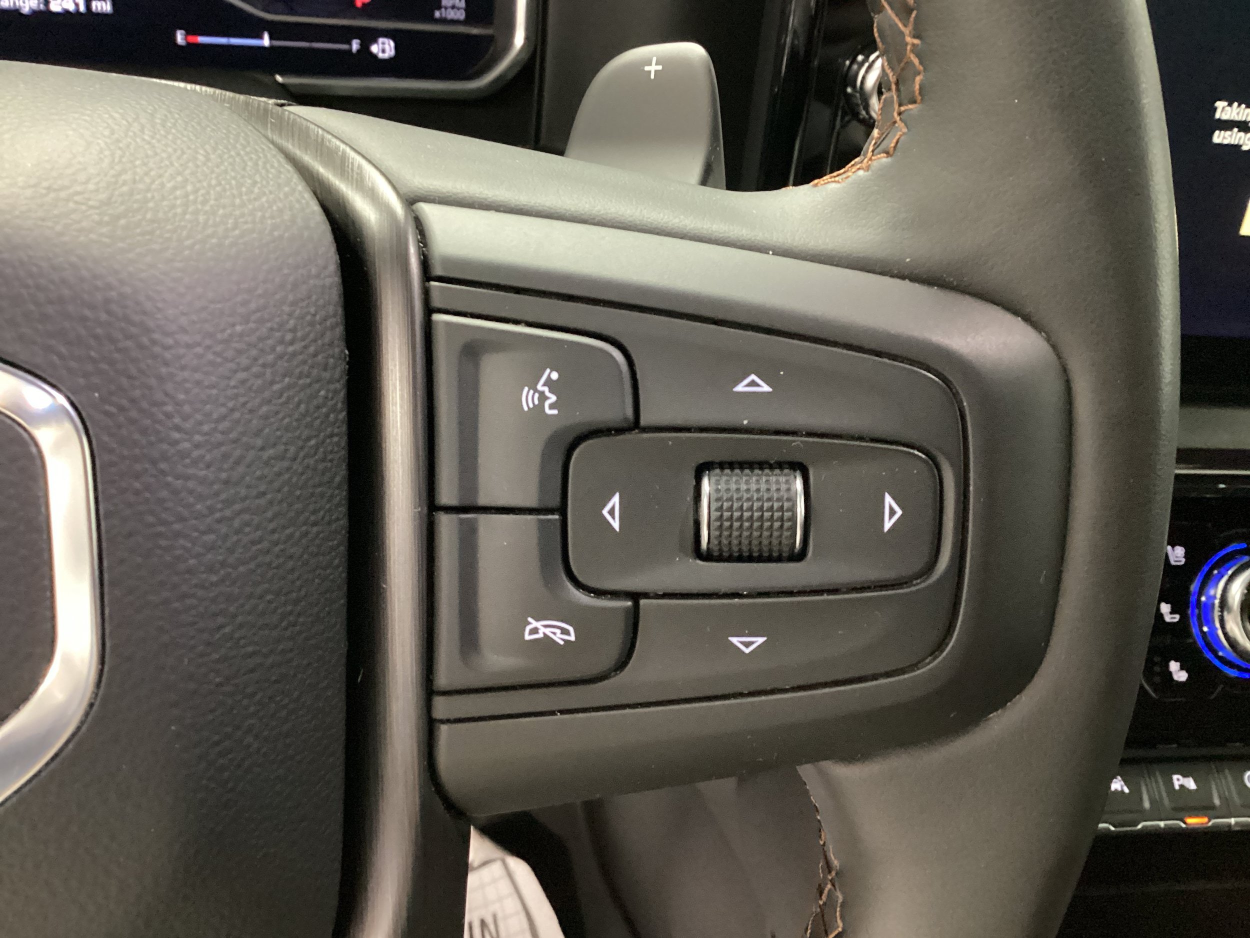 Used 2024 GMC Sierra 1500 AT4 w/ AT4 Premium Package AWD/4WD image 24
